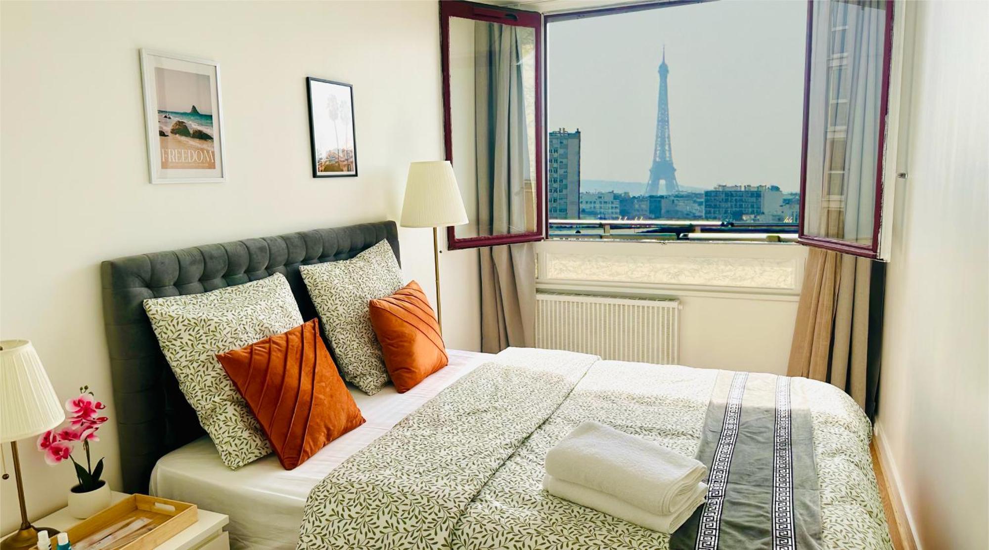 Paris Apartment *